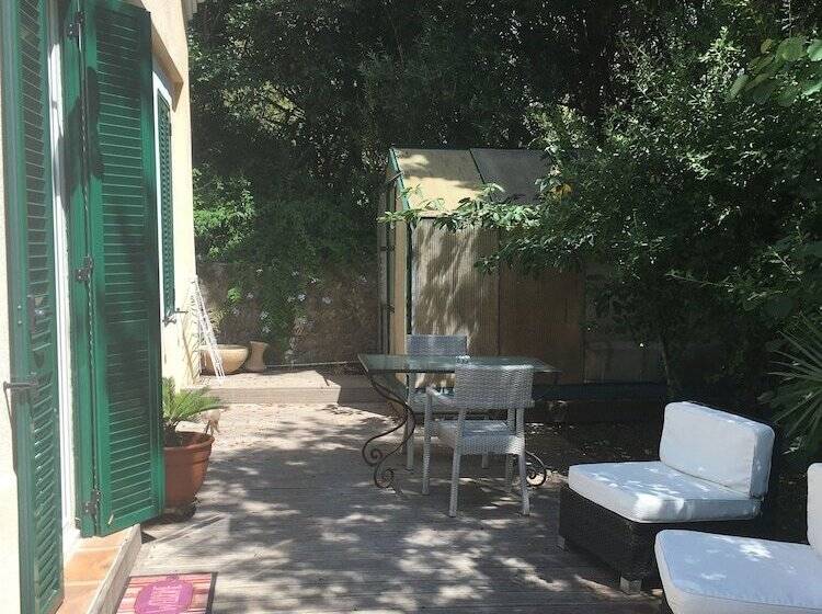 پانسیون La Mandarinette