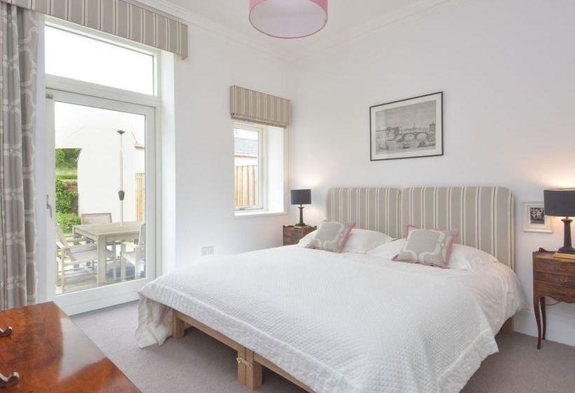 Sandy Bay Cottage