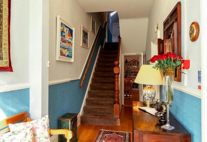 مبيت وإفطار Cheriton Guesthouse