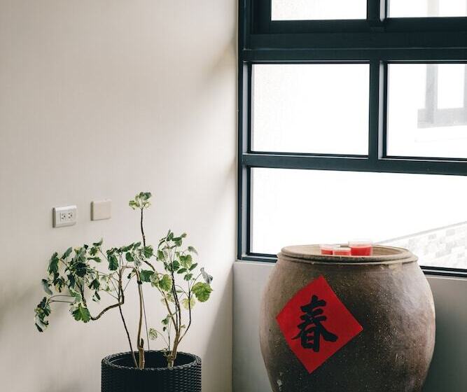 تختخواب و صبحانه Destination Inn