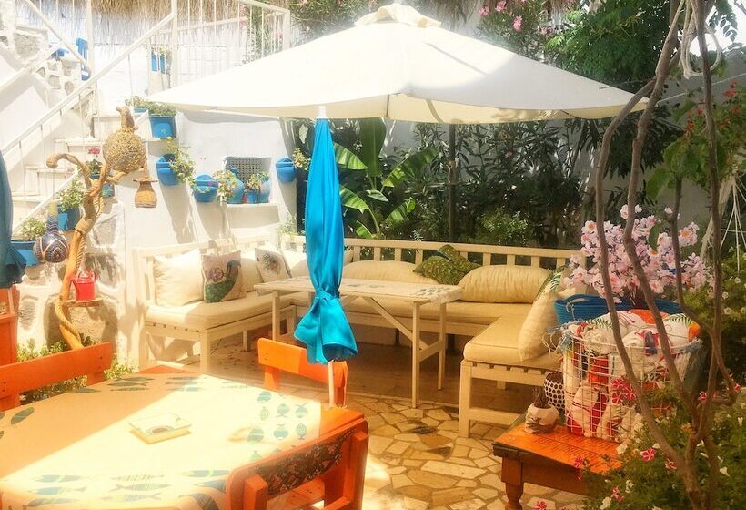 تختخواب و صبحانه Sade Butik Otel