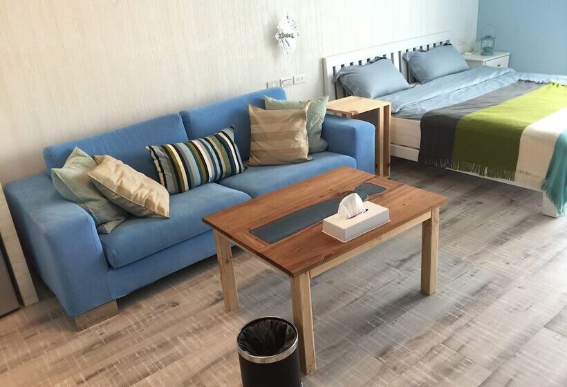 تختخواب و صبحانه Summerwings