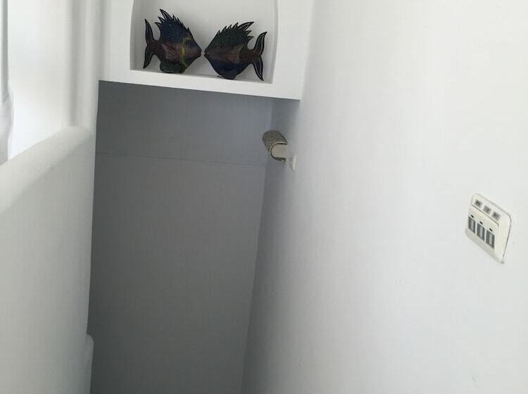 تختخواب و صبحانه Summerwings