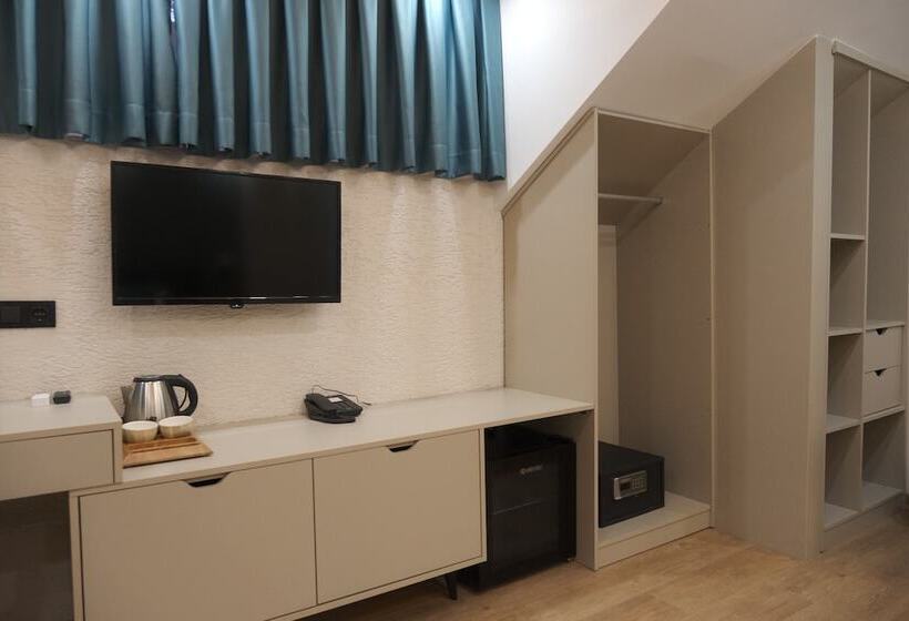 هتل Florya House