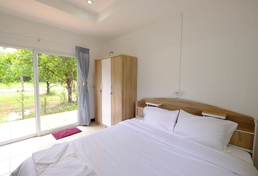 هتل Tamarind Resort