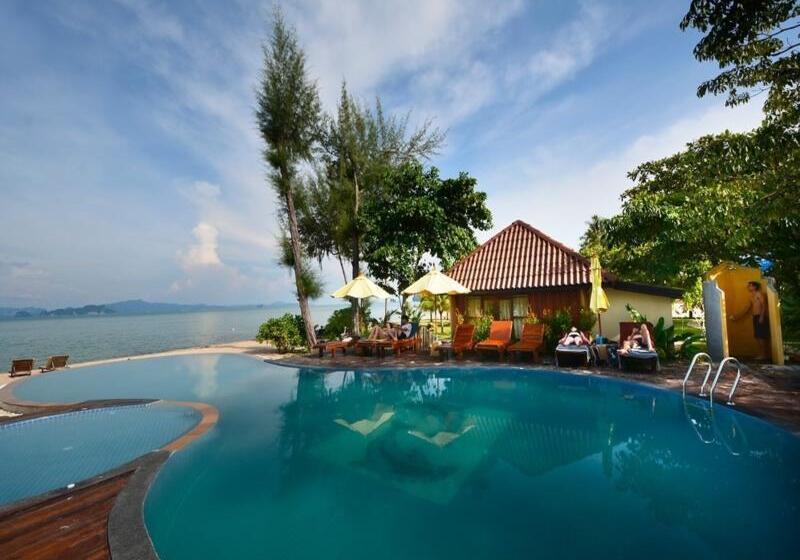 هتل Thiw Son Beach Resort