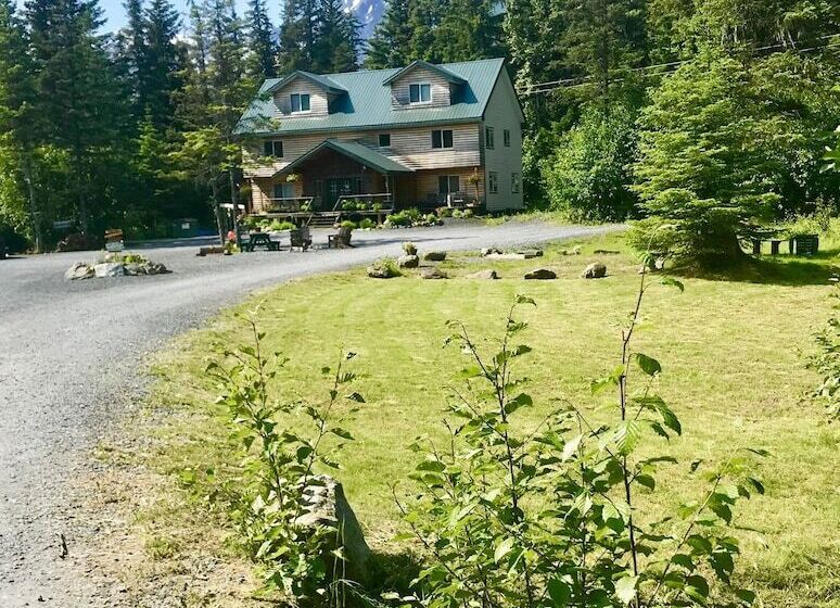 Отель Twin Peaks Lodge And Rv Park