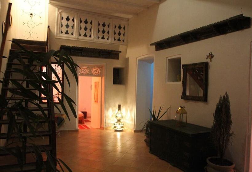 بنسيون Dar Lola