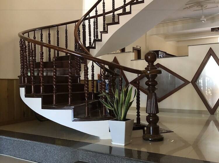 پانسیون Three Palms Homestay