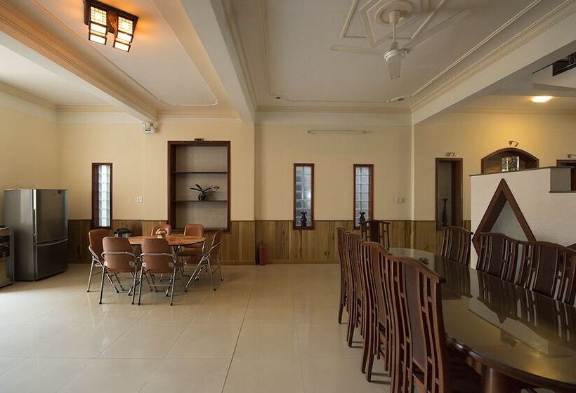 پانسیون Three Palms Homestay