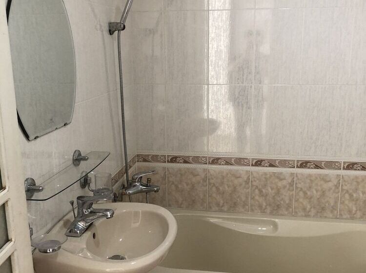 پانسیون Three Palms Homestay