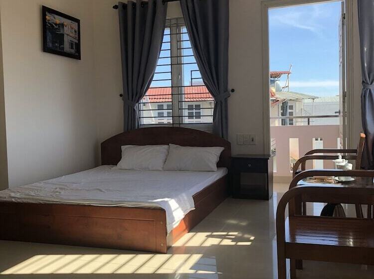 پانسیون Three Palms Homestay