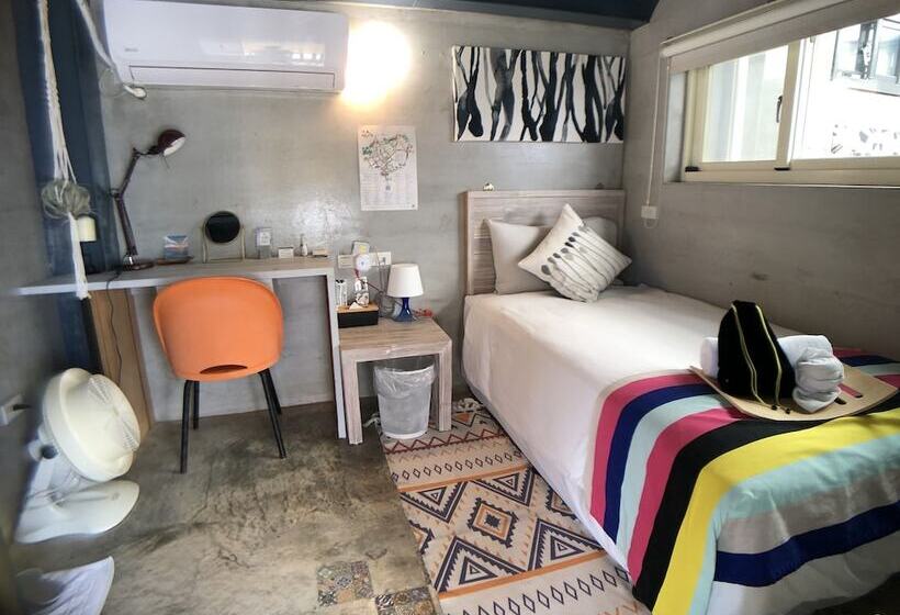 پانسیون Zozola