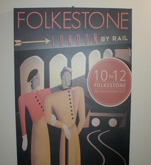 تختخواب و صبحانه 10to12 Folkestone