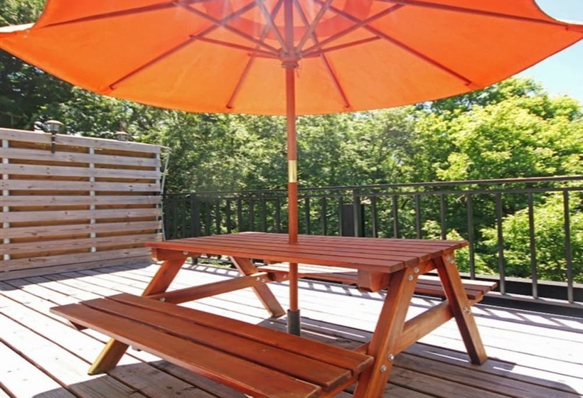 تختخواب و صبحانه Home Of The Fireflies