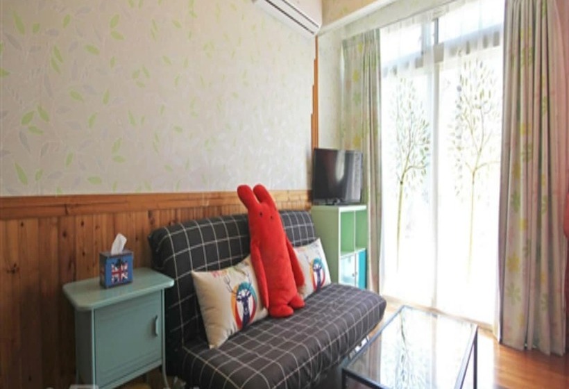 تختخواب و صبحانه Home Of The Fireflies