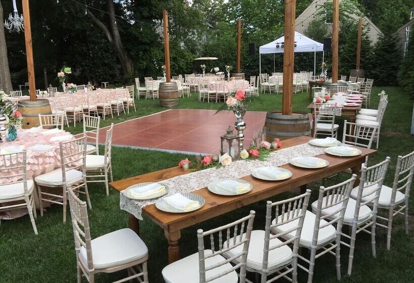 تختخواب و صبحانه Hornsby House Inn