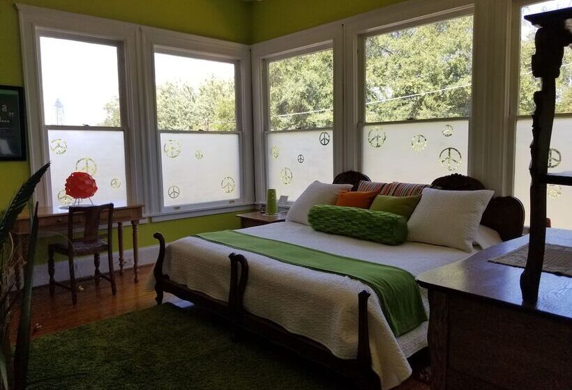 مبيت وإفطار The Peach House
