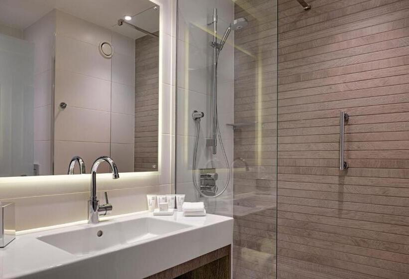 Ac Hotel By Marriott Manchester City Centre