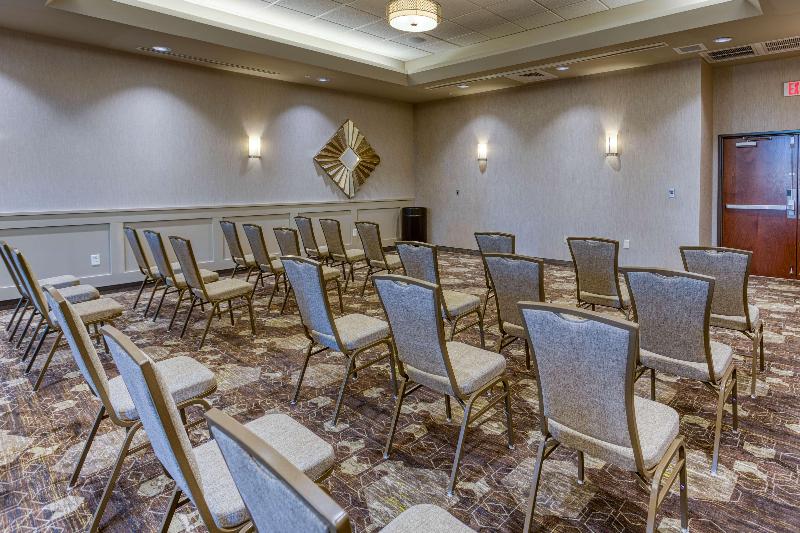 هتل Drury Inn & Suites Cincinnati Northeast Mason
