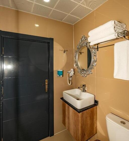 هتل Linda Expo Palace