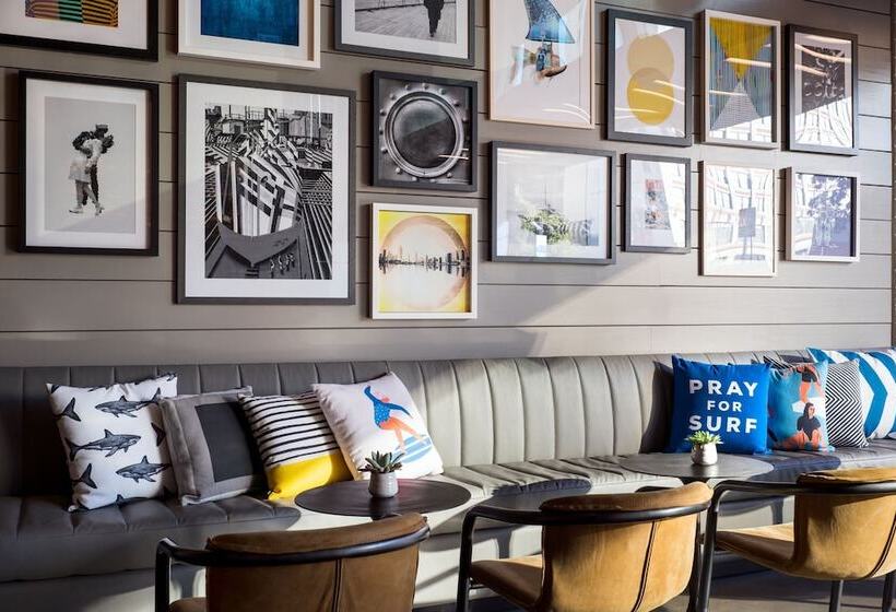 هتل Moxy San Diego Gaslamp Quarter