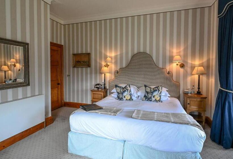 هتل The Jockey Club Rooms