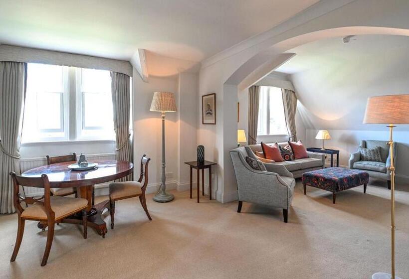 هتل The Jockey Club Rooms