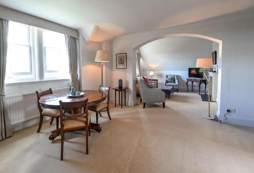 هتل The Jockey Club Rooms