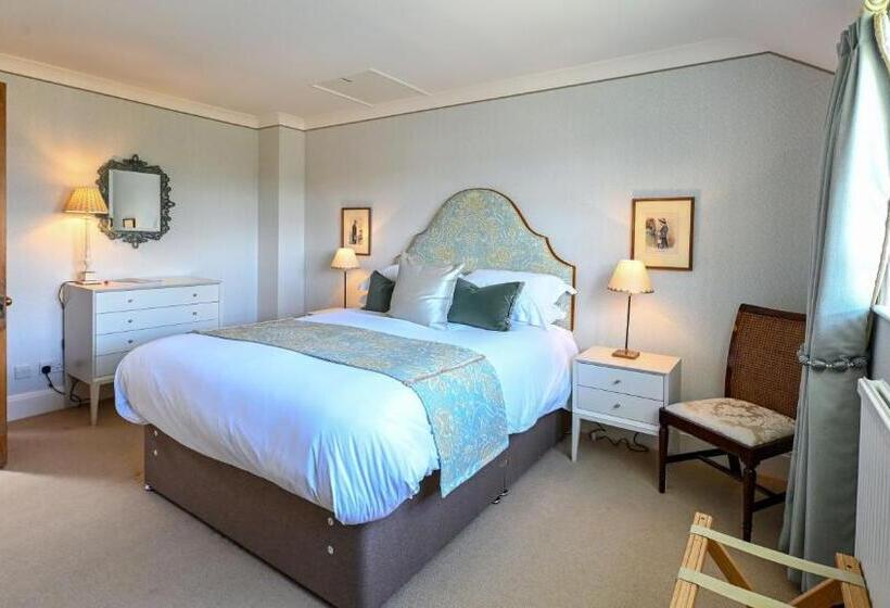هتل The Jockey Club Rooms