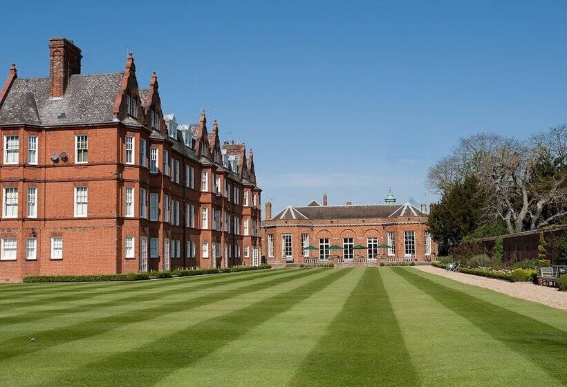 هتل The Jockey Club Rooms