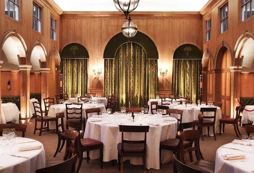 هتل The Jockey Club Rooms