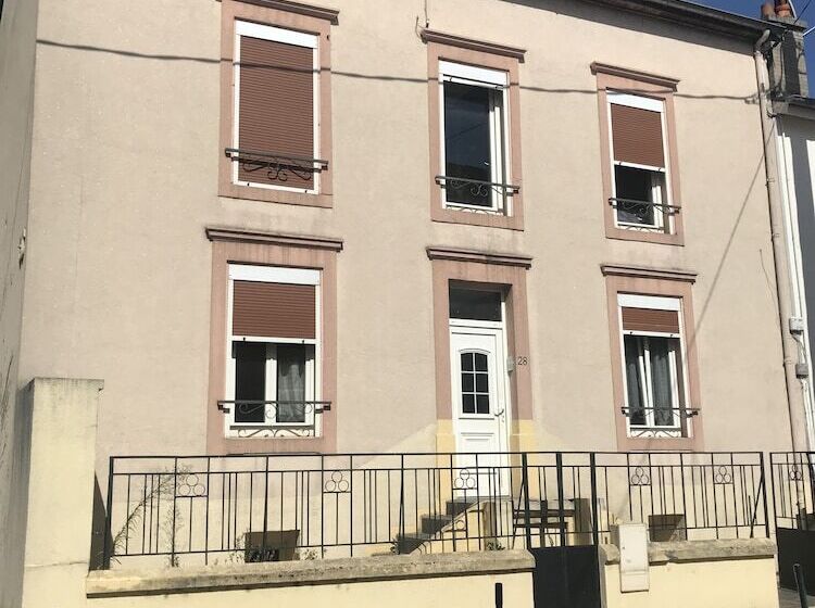 پانسیون Chambres Privées Ysy