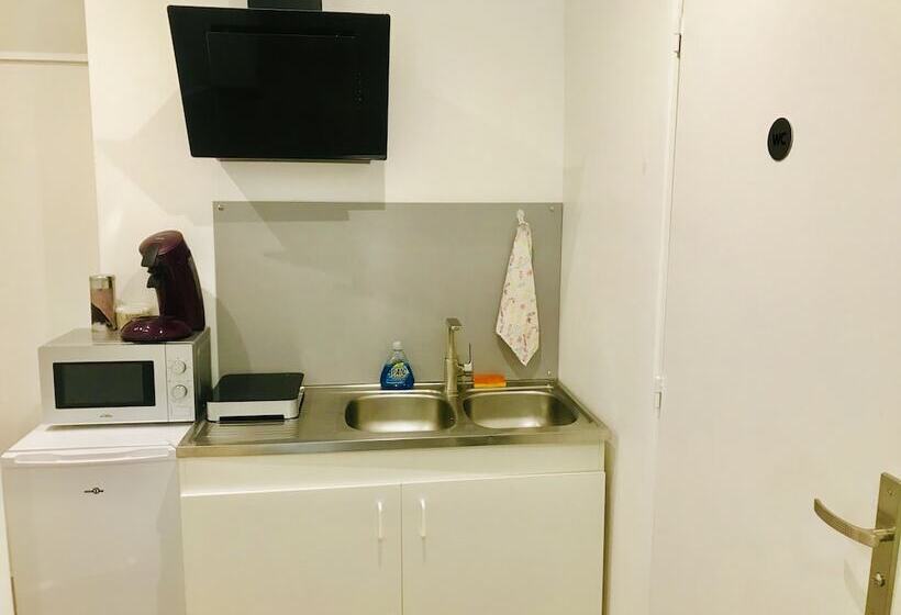 پانسیون Chambres Privées Ysy