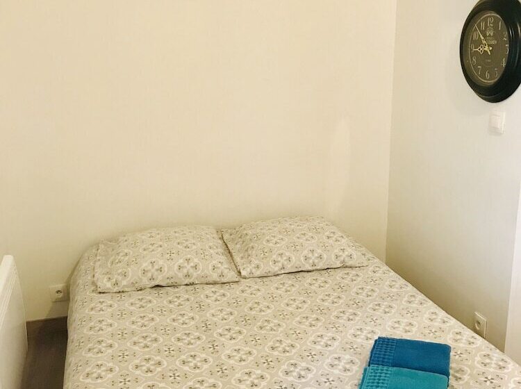 پانسیون Chambres Privées Ysy