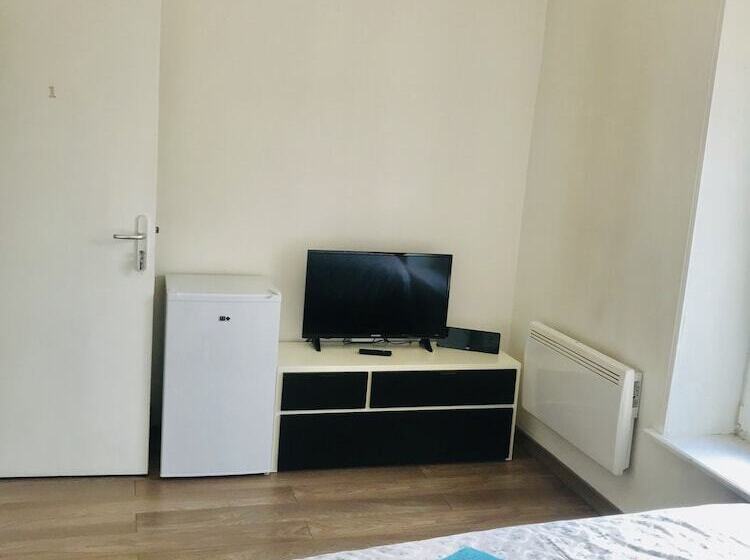 پانسیون Chambres Privées Ysy