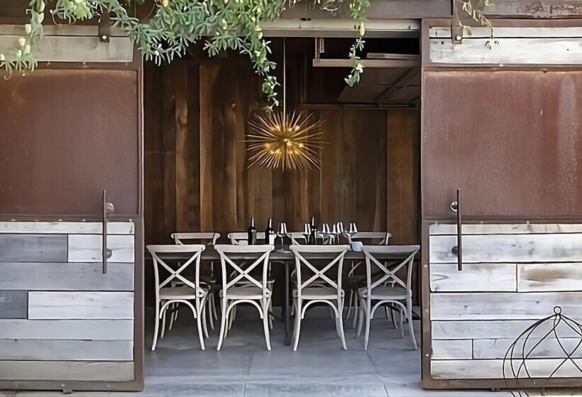 R Inn Napa