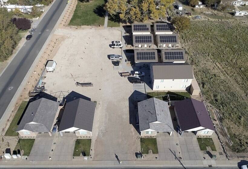 Zions Camp And Cottages