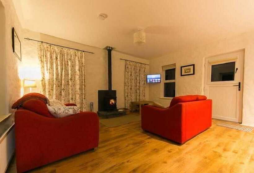 Ballymultimber Cottages