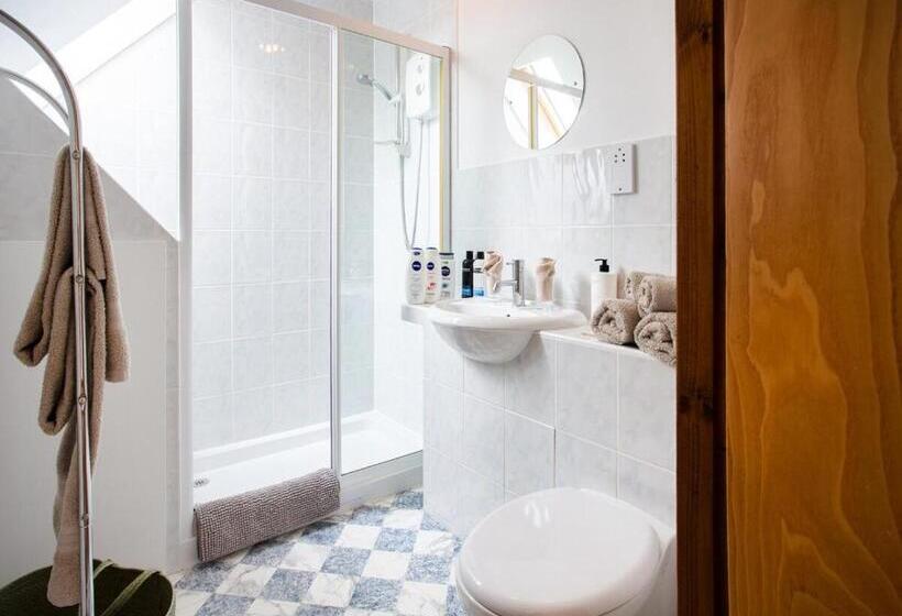مبيت وإفطار Beechwood Lodge Guesthouse