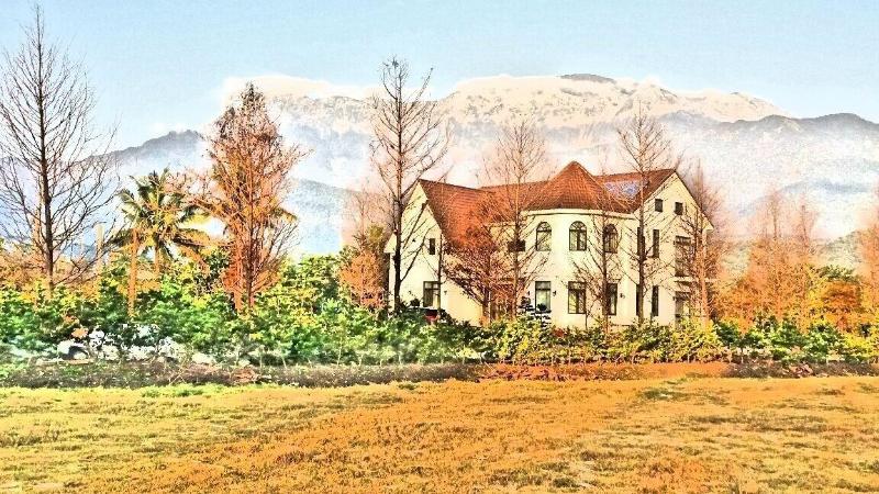 تختخواب و صبحانه Gihak Homestay