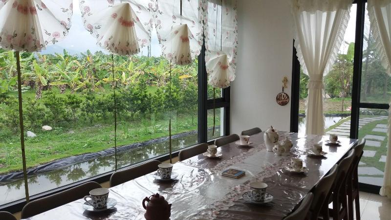 تختخواب و صبحانه Gihak Homestay