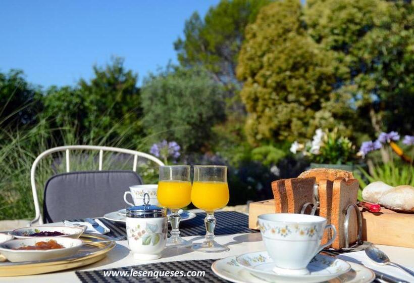 تختخواب و صبحانه La Bastide Des Enquèses