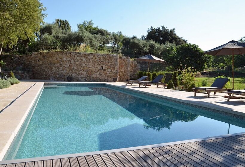 تختخواب و صبحانه La Bastide Des Enquèses