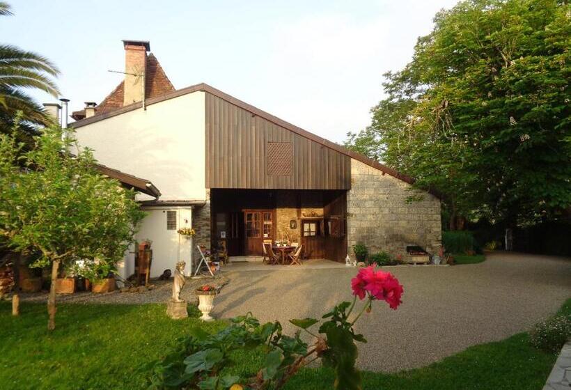 민박 Maison D Hôtes Léchémia