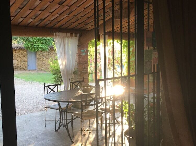 צימר Mas De Foncaudette