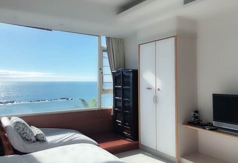 تختخواب و صبحانه View Ocean