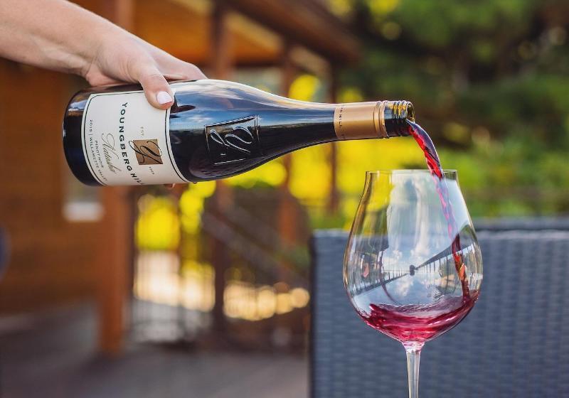 민박 Youngberg Hill