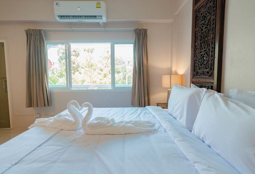 Bed At Beach Hostel