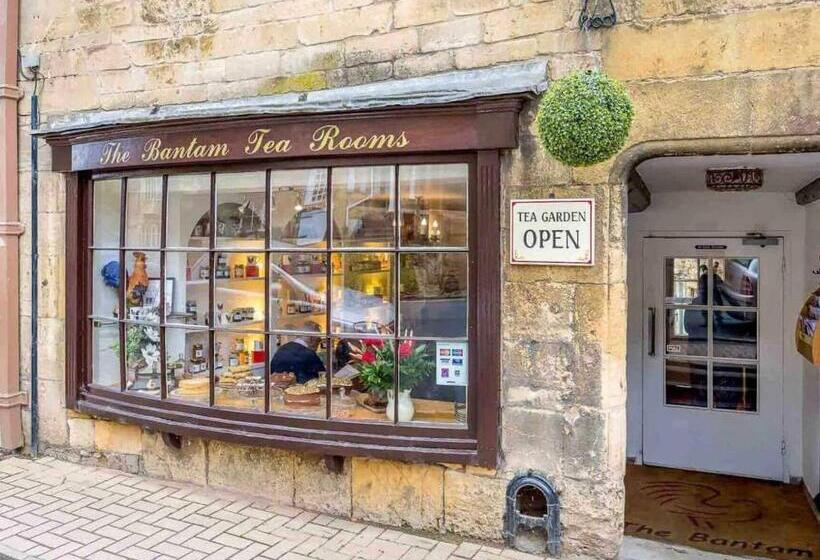 Camside, Chipping Campden   Taswell Retreats